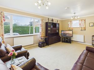 Living room alternative view- click for photo gallery